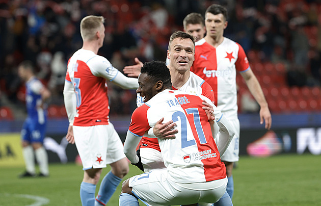 Slavia střídá Plzeň na prvním místě. Titul? Nevzdává se ani Sparta