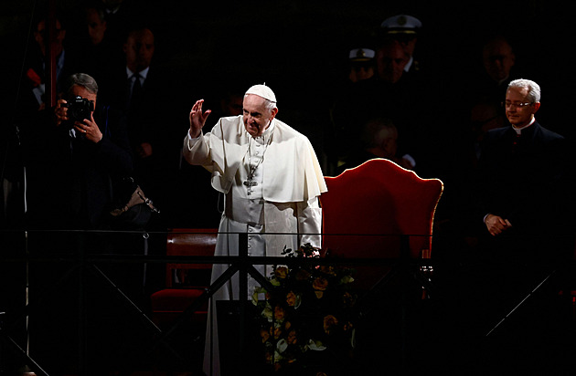 Kvůli počasí se papež František nezúčastní křížové cesty, poprvé za 10 let