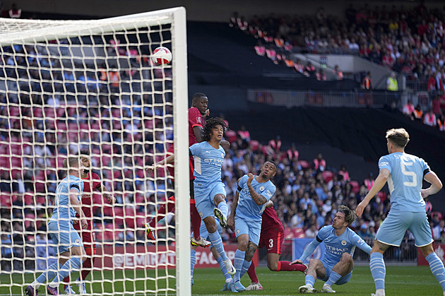 City ublížil kiks gólmana, do finále Anglického poháru postupuje Liverpool