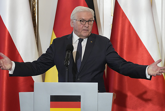 V Kyjevě mě nechtějí, přiznal německý prezident. Ukrajinci zvou Scholze