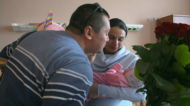Po dítěti toužili deset let, porod v Malých láskách museli lékaři ukončit