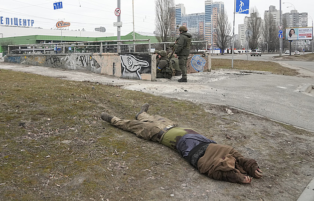 ANALÝZA: Rusku docházejí vojáci, i se zraněnými jich ztratilo na 40 tisíc