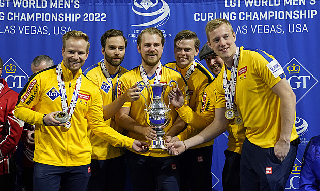 Švédové ovládli počtvrté v řadě MS v curlingu, Edin má šesté zlato