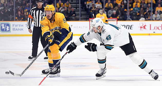 NHL se vrátí do Česka. San Jose vyzve Nashville, hvězdou má být Hertl