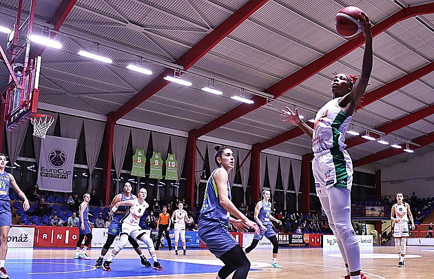 Basketbalistky USK zaútočí na  šestnáctý titul, ve finále vyzvou Žabiny
