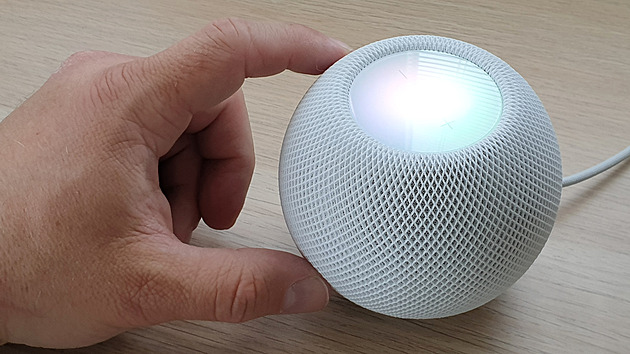 Spotify zatím neumí, zvukem však HomePod mini strčí konkurenci do kapsy