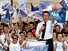 Emmanuel Macron na pedvolebním mítinku v Marseille (16. dubna 2022)
