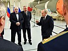 Ruský prezident Vladimir Putin spolu s bloruským lídrem Alexandrem Lukaenkem...