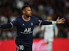 Útoník Paris Saint-Germain slaví Neymar gól v utkání proti Olympique Marseille