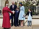Princ William, princ George, vévodkyn Kate a princezna Charlotte (Windsor, 17....