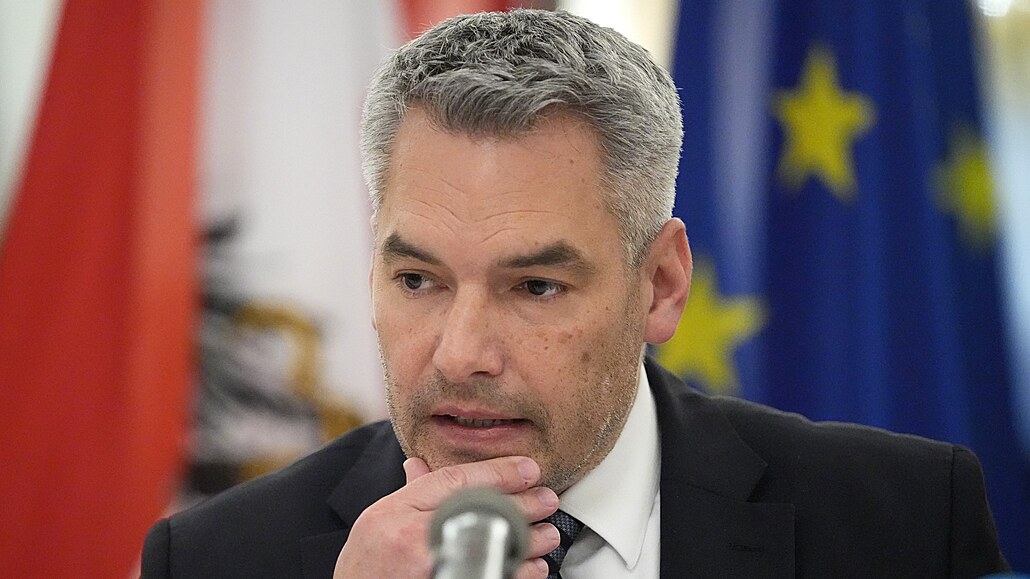 Rakouský kanclé Karl Nehammer (11. dubna 2022)