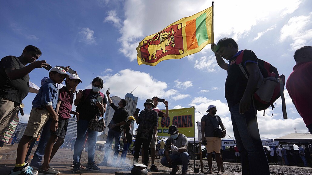 Protivládní demonstrace na Srí Lance (12. dubna 2022)