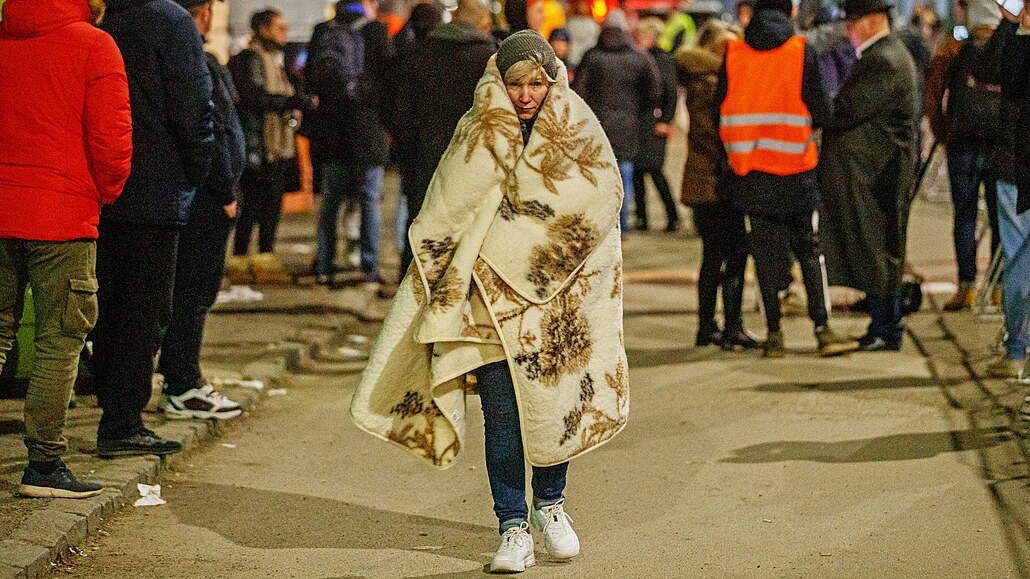 Ukrajin�tí uprchlíci na hrani�ním p�echodu Vy�né Nemecké. (2. b�ezna 2022)