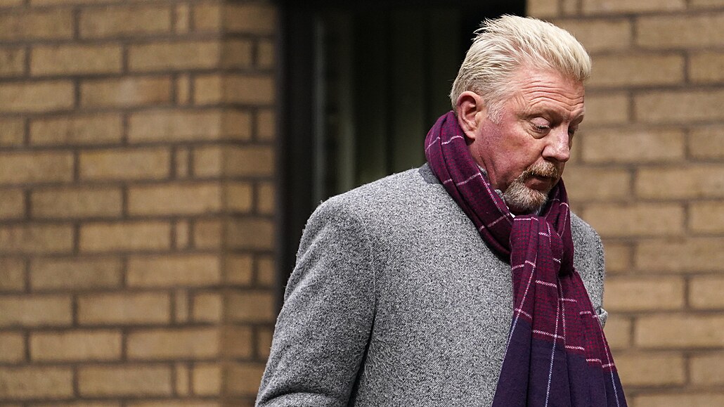 Boris Becker míí k londýnskému soudu.