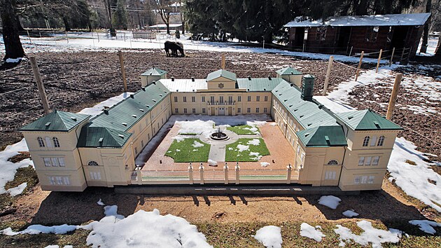 Miniaturpark Boheminium v Mariánských Lázních.  Zámek Kynžvart je přestěhovaný na nové místo.