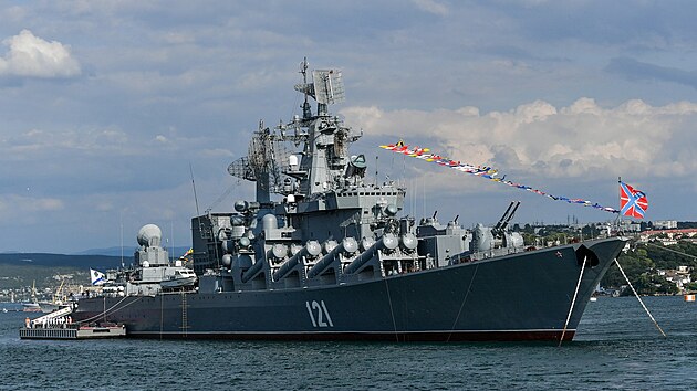 Ruský křižník Moskva v Sevastopolu (23. července 2021)