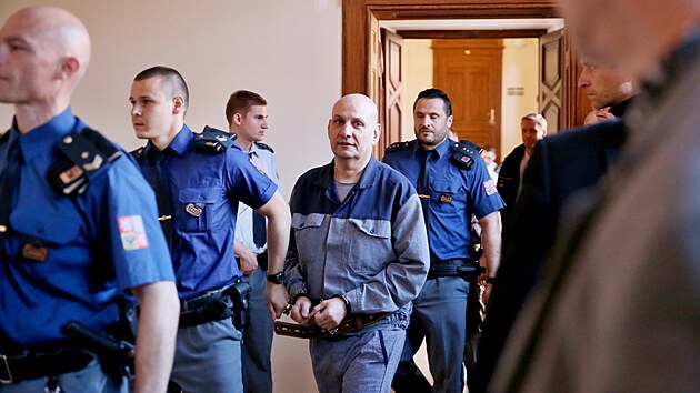 U Krajského soudu v Brně v pondělí 11. dubna 2022 pokračovalo líčení v kauze Stoka. Na snímku obžalovaný Saman El-Talabani.