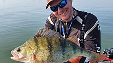 Radek Filip s okounem o délce 46 cm a hmotnosti 1,8 kg