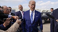 Prezident Joe Biden hovoří s novináři před nástupem do Air Force One na... | na serveru Lidovky.cz | aktuální zprávy