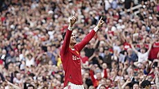 Cristiano Ronaldo z Manchesteru United slaví gól v zápase proti Norwich City