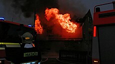Rozsáhlý požár penzionu Mary v Palackého ulici v Rýmařově na Bruntálsku. (19....
