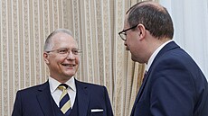 éf BIS Michal Koudelka (vlevo) a pedseda výboru pro bezpenost Pavel áek na...