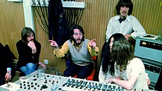 The Beatles a Yoko Ono ve studiu