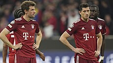 Zklamání fotbalist Bayernu Mnichov po vyazení z Ligy mistr od Villarrealu....