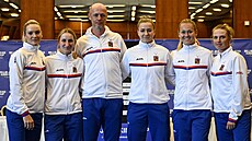 �eský tým ve slo�ení Tereza Martincová, Markéta Vondrou�ová, Karolína Muchová,...