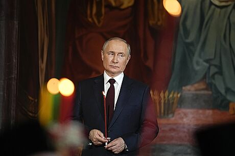 Ruský prezident Vladimir Putin se zúastnil pravoslavné velikononí bohosluby...