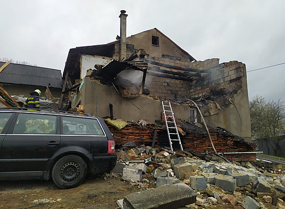 Výbuch rodinného domu na Vsetínsku (24.04. 2022)