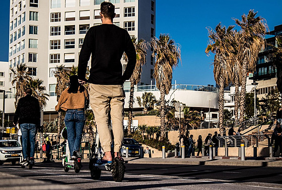 Infrastruktura pro kolobky i cyklisty se v Tel Avivu masivn rozvíjí. Plán...
