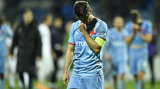 Slávistický kapitán Kúdela po poráce s Hradcem Králové na stadionu v Mladé...