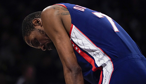 Zklamaný Kevin Durant po konci Brooklynu v play off NBA.