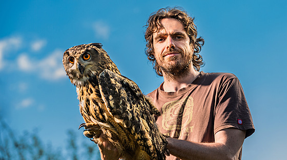 Ornitolog David Číp z jaroměřské záchranné stanice Jaro.