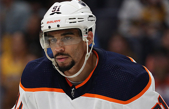 Evander Kane z Edmontonu.