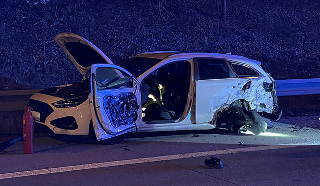 Řidič vystoupil z auta na Pražském okruhu, další vůz ho zabil