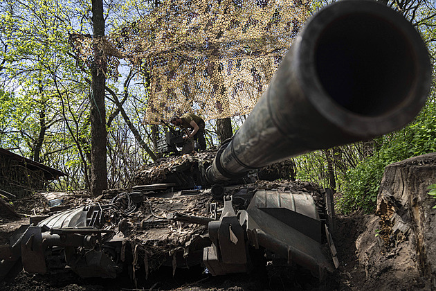 Čechy bojující na Ukrajině netrestejte, řekli senátoři. Žalobci se neshodnou
