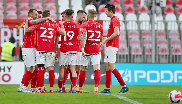 Fotbalisté Vlašimi ve druhé lize podlehli postupujícímu Brnu a zůstali třetí