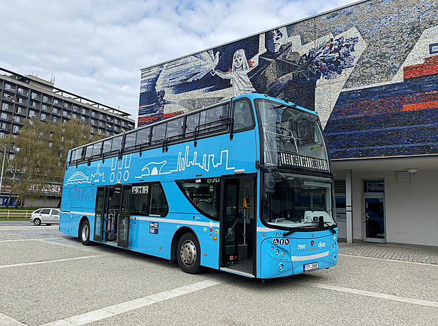 Vyhlídkové autobusy přivezou lidi k zoologické zahradě z Poruby i Jihu
