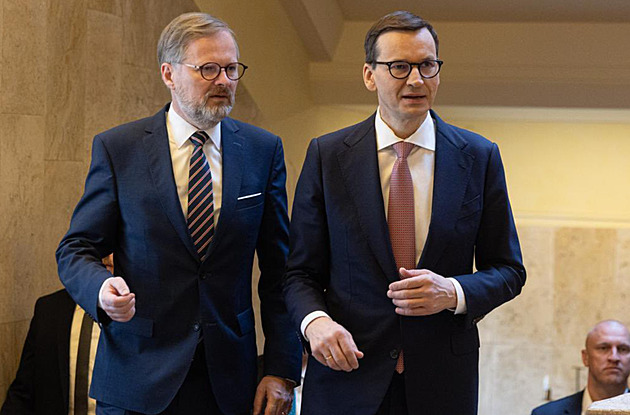 Právní stát je pro klidnější časy, zastal se Fiala Polska ve sporu s EU