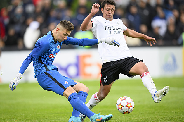 Brankář Salcburku Stejskal dostal šest gólů, Youth League vyhrála Benfica