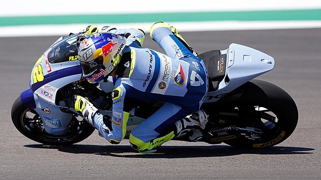 Salač byl v trénincích na Velkou cenu Katalánska v Moto2 čtrnáctý