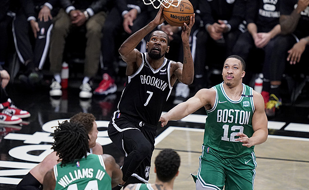 Durantovi a spol. hrozí v NBA konec sezony, Boston vede už 3:0