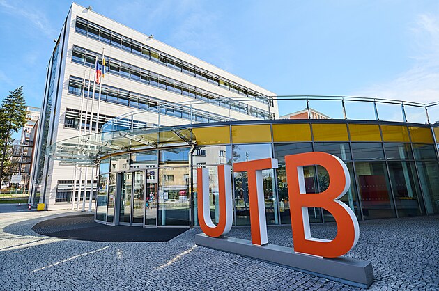 Budova fakulty humanitních studií Univerzity Tomáe Bati ve Zlín (duben 2022)