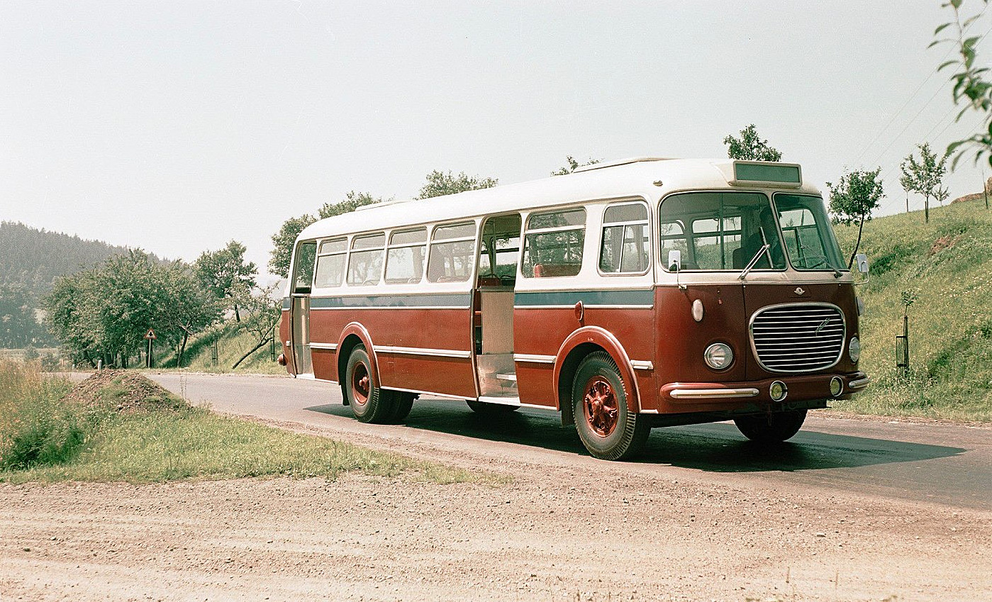 OBRAZEM: Kam se exportoval československý autobus Škoda 706 RTO