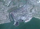 Satelitní snímek Mariupolu (25. dubna 2022)