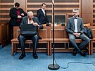 Krajský soud v Hradci Králové projednával znovu p�ípad Emila Kmoní�ka (vlevo) a...