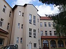 Budovu klátera v Komenského ulici zaloil a provozoval v letech 18741948 ád...