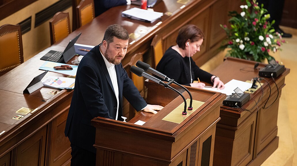 P�edseda SPD Tomio Okamura ve Sn�movn�